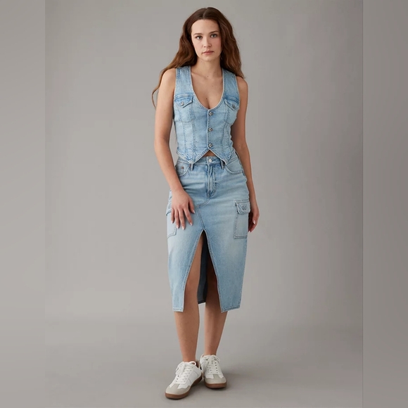 AE Dreamy Drape High-Waisted Cargo Denim Midi Skirt - Picture 3 of 4